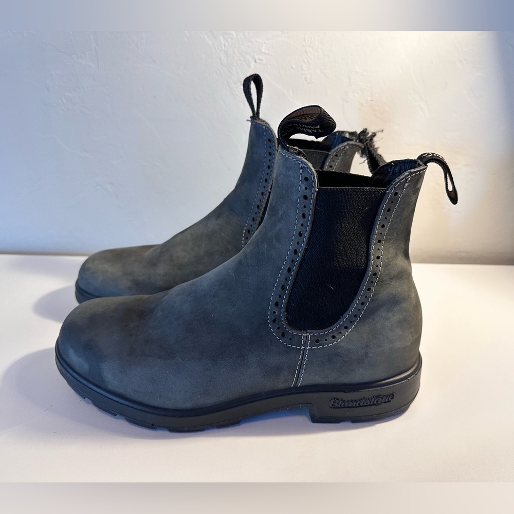 Blundstone Women’s Grey Chelsea Boots - Picture 2 of 9